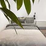 Perfectly Located City Centre Apartments